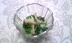 ほうれん草とシメジのおろし和え