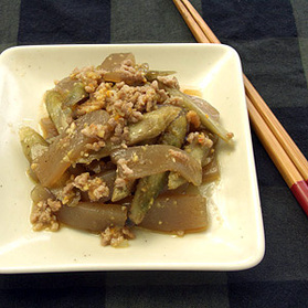 牛肉とごぼうの韓国風煮