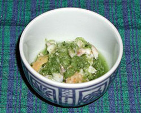 あじの干物とキュウリの辛和え