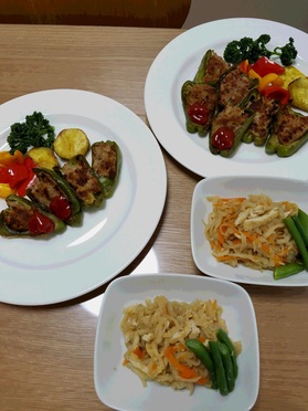 当日分の主菜の「ピーマンの肉詰め」と副菜の「切り干し大根」