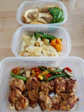 翌日分はタッパーに取り分け、冷蔵庫で保存