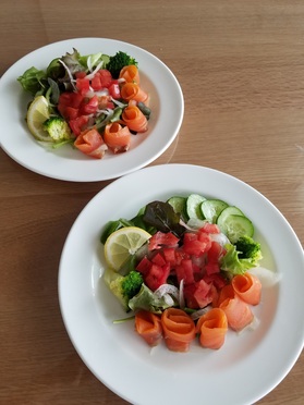 当日分の副菜の「サーモンのマリネ」