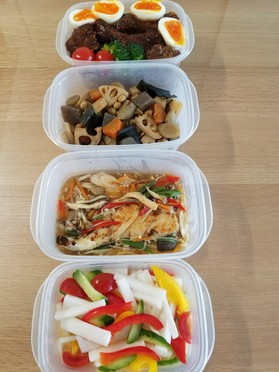 翌日分はタッパーに取り分け、冷蔵庫で保存