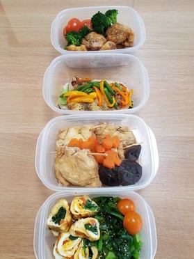 3日目分もタッパーに取り分け、冷蔵庫で保存